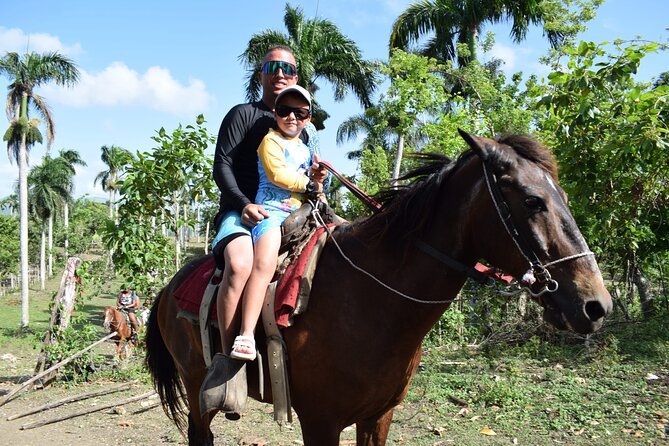 5 tours in 1 (Eco Farm/Horseback/City Tour/Buggy/Zipline) - Timing, transfers, and the group experience
