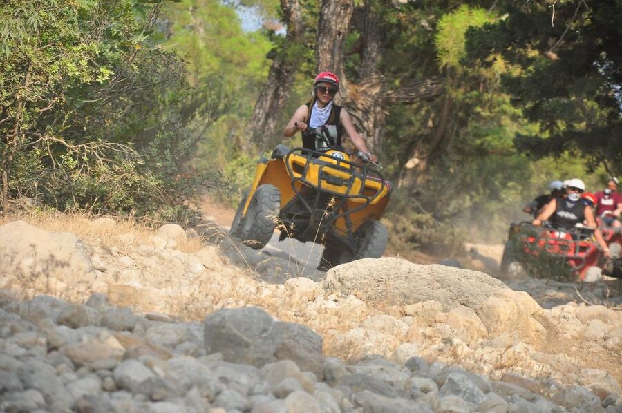 Alanya: Quad Safari with Hotel Pick-Up - Guides, languages, and how the day is managed