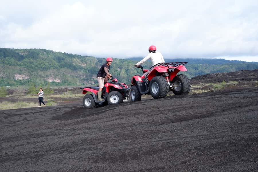 Bali: Mount Batur Quad Bike Tour and Natural Hot Springs - The Mt. Batur Lounge is more useful than it sounds