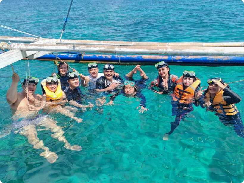 Boracay: Parasailing, Island Hopping, ATV Ride and Kawa Bath - Guides make the logistics easier
