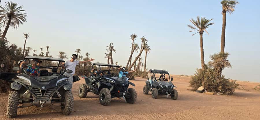 Buggy 1000 cc Adventure in Marrakech Desert - Getting a 1000cc buggy ready for the tracks