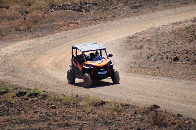 Buggy 4 pazas Corralejo Fuerteventura - Dusty roads, speed, and volcanic scenery