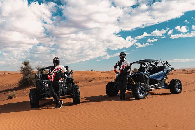 Can-am Maverick X3 Rs Turbo RR/ 195 HP/ 2 seater/ 1 Hour - Practical details that make the day easier