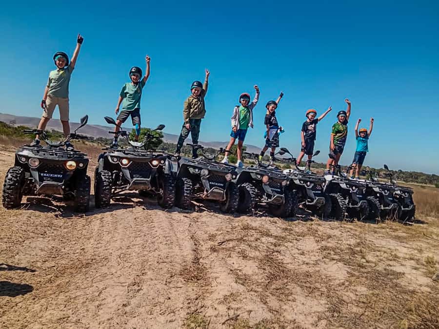 CAPE TOWN: OSTRICH RANCH QUAD BIKE RIDE & OSTRICH TOUR - Meeting the ostriches after the ride