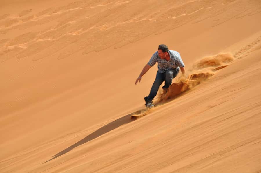 Dubai: 3000cc V6 Dune Buggy & Sandboarding -Private Tour - Who will enjoy this most