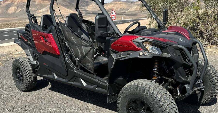 Family buggy - 4 seats, on road tour - The first hour: roads through volcanic Lanzarote