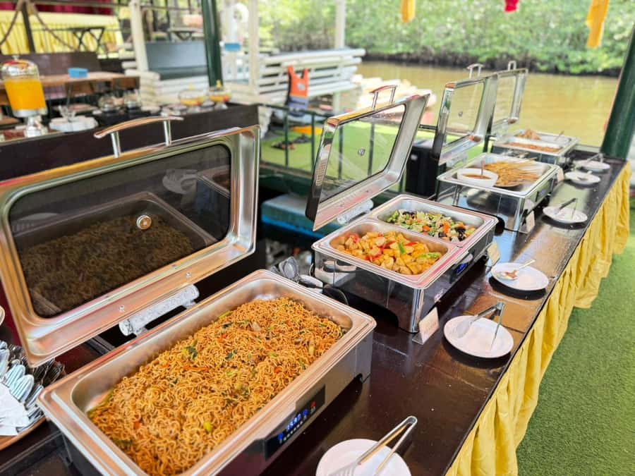 From Bali: Lembongan & Mangrove Buggy Tour with Buffet Lunch - Dream Beach and Devil’s Tears