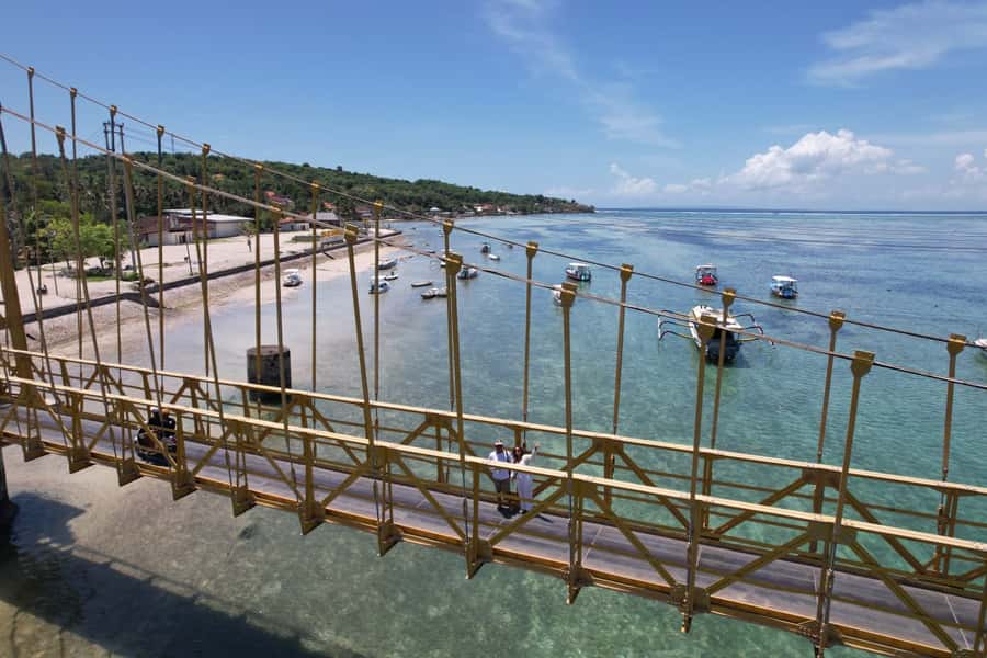 From Bali: Lembongan & Mangrove Buggy Tour with Buffet Lunch - Indonesian buffet lunch before the water activity