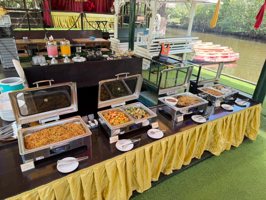 From Bali: Lembongan & Mangrove Buggy Tour with Buffet Lunch - What the $49 price really covers