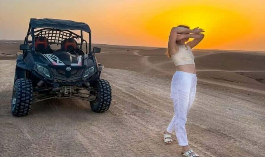 From Marrakech: 2 Hour Buggy Tour In Agafay Desert Advanture - The guides and the way the day is handled