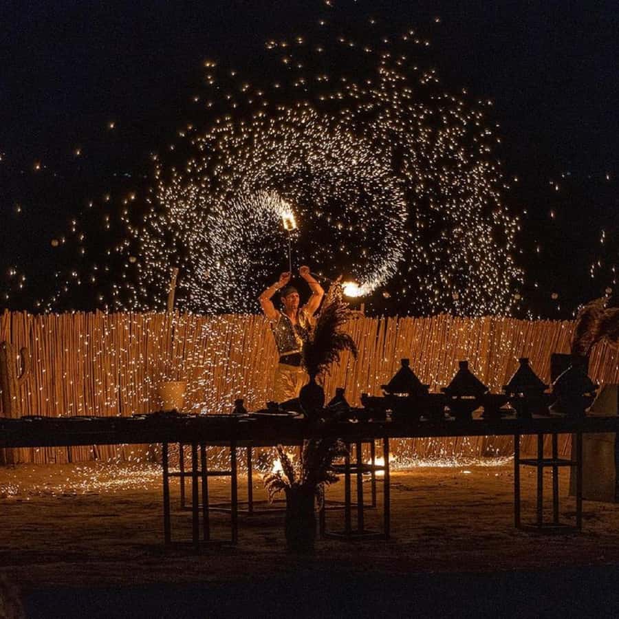 From Marrakech: Dinner show in Agafay Desert & Sunset Quad - Why the guide can shape the whole evening