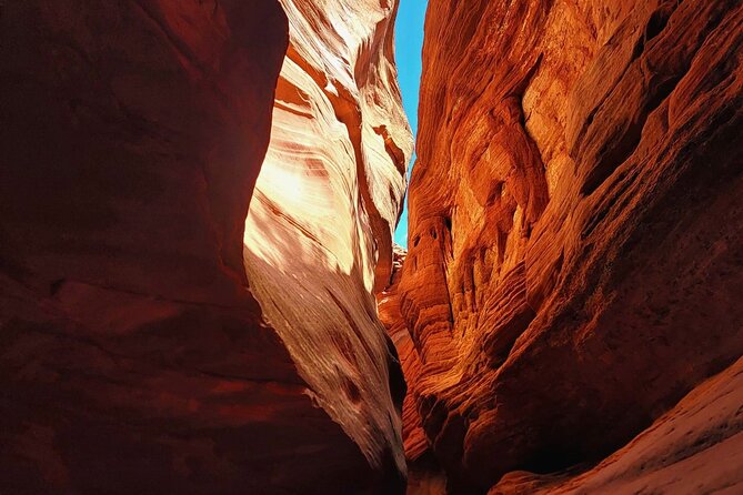 Great Chamber/Peekaboo Slot Canyon UTV Tour 4hrs - Guides add value beyond the driving