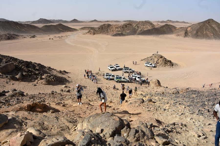 Hurghada: Quad Bike, Buggy, Jeep Safari, Camel Ride & Dinner - A Fast Start in the Hurghada Desert