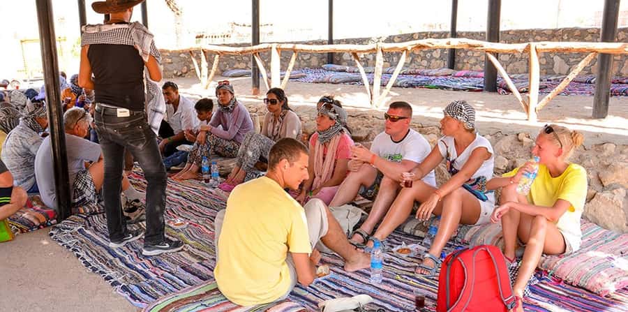 Hurghada: Safari Jeep, Buggy, Camel, Quad, Bedouin Dinner - What this Hurghada desert day is really like