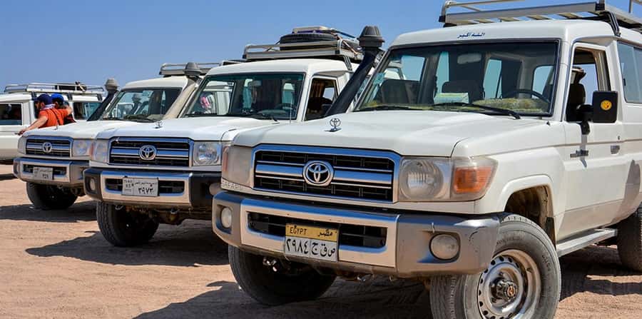 Hurghada: Safari Jeep, Buggy, Camel, Quad, Bedouin Dinner - Hotel pickup and the ride into the desert