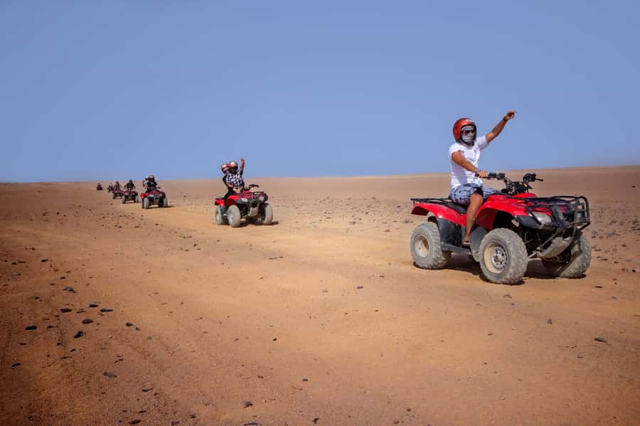 Hurghada: Sunset Quad Bike, Camel w/ Opt Stargazing and BBQ - The camel ride is brief but photogenic