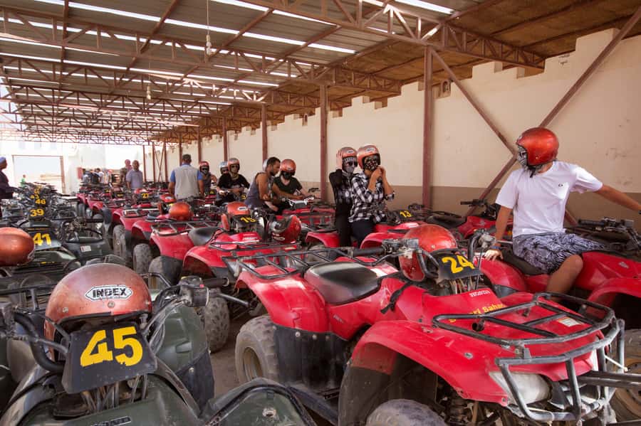 Hurghada: Sunset Quad Bike, Camel w/ Opt Stargazing and BBQ - Sunset, BBQ, and traditional entertainment