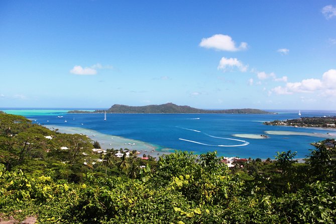 Island Tour & Getaway on the Bora Bora Mountains by Quad / ATV - The road circuit and three off-road sections