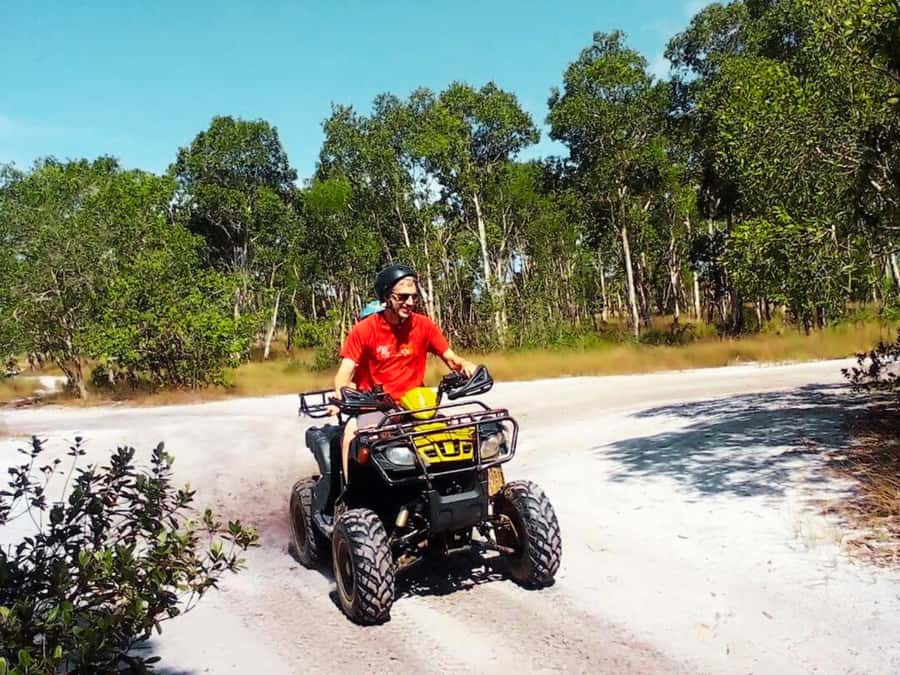 Ko Lanta : ATV Adventure On Koh Lanta Noi - The Lung-Sod Beach stop