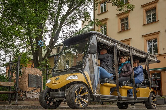 Krakow: City Sightseeing Tour Eco Electric Buggy Golf Cart - Planty Park and the medieval city