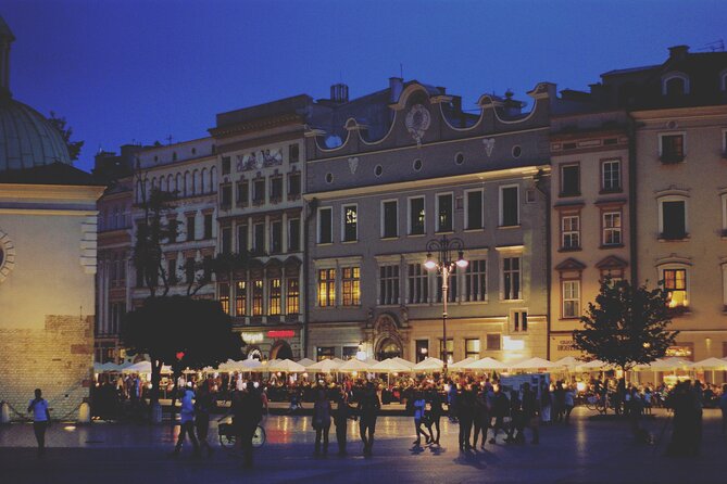 Krakow: Guided City Tour by Golf Buggy (with hotel pickup) - Live guide or recorded commentary