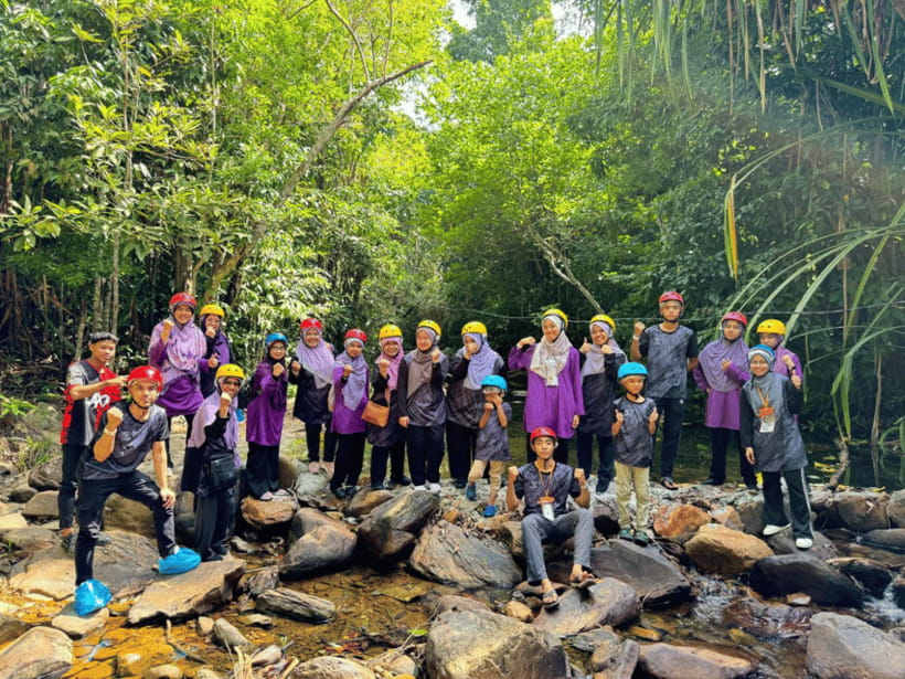 Langkawi: Sky ATV Ride at Mountain Manchinchang - The safety briefing and the first stretch