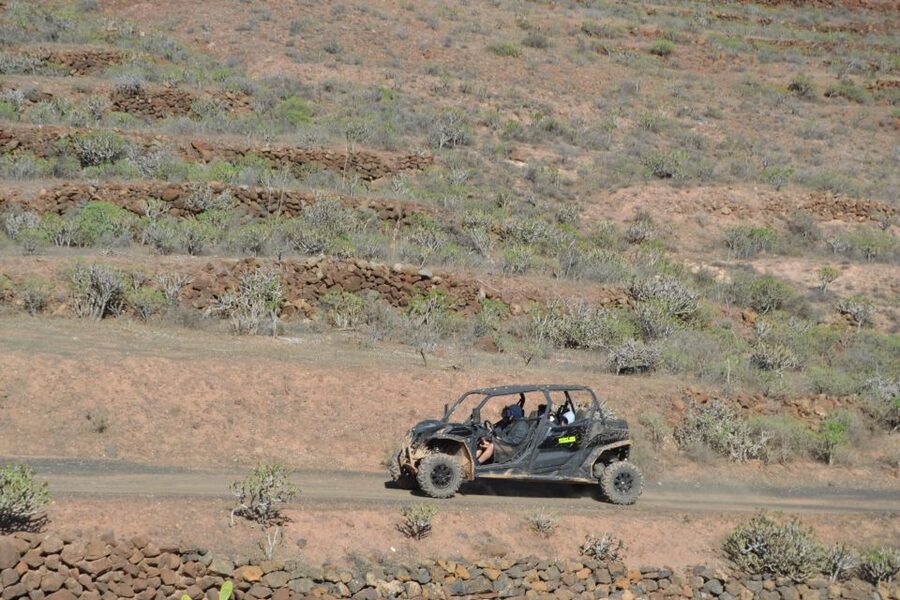 Lanzarote: Mix tour Guided Buggy Volcano Tour 4 or 6 seater - Dust, wind, and clothing advice