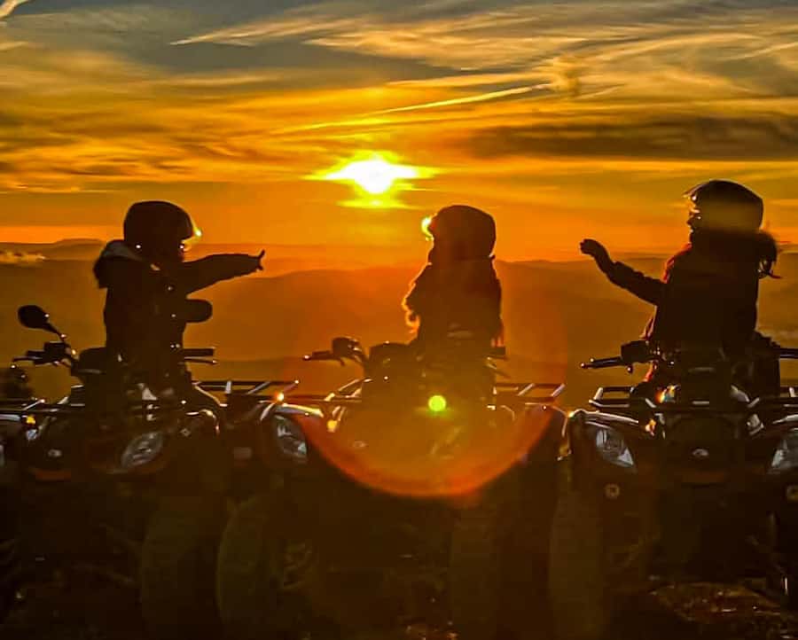 Marrakech: Agafay Desert: Camel ride Quad Bike, Dinner show - Who will enjoy this outing most