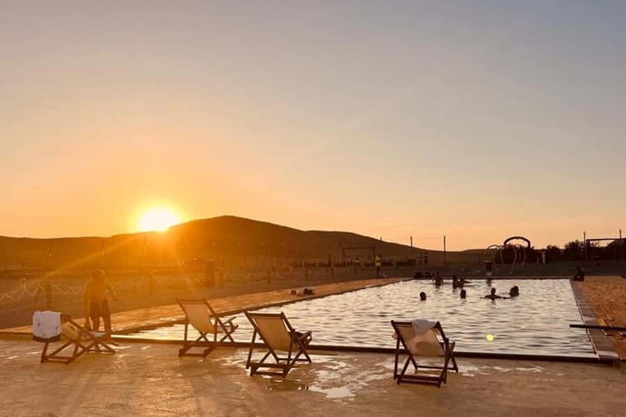 Marrakech: Agafay Desert Quad Biking & Dinner Show - Guides and the human side of the outing