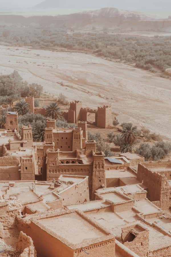 Marrakech: Ait Benhaddou, Ouarzazate, Guided Day Trip - Walking into the UNESCO-listed ksar