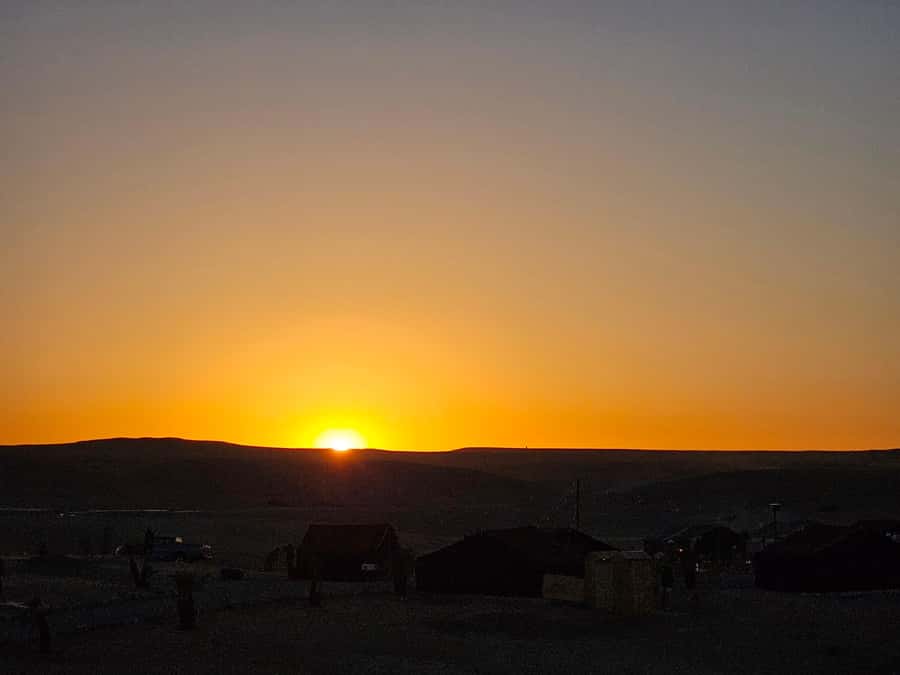 Marrakech: Dinner and Quad bike Desert Agafay Stars & show - Dinner under the stars, with a generous Moroccan menu