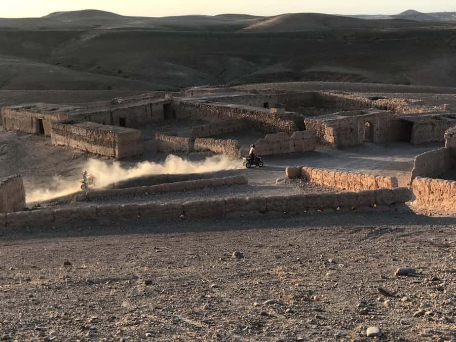 Marrakesh: Agafay Desert Quad & Camel Tour with Dinner - Sunset from the Agafay hills