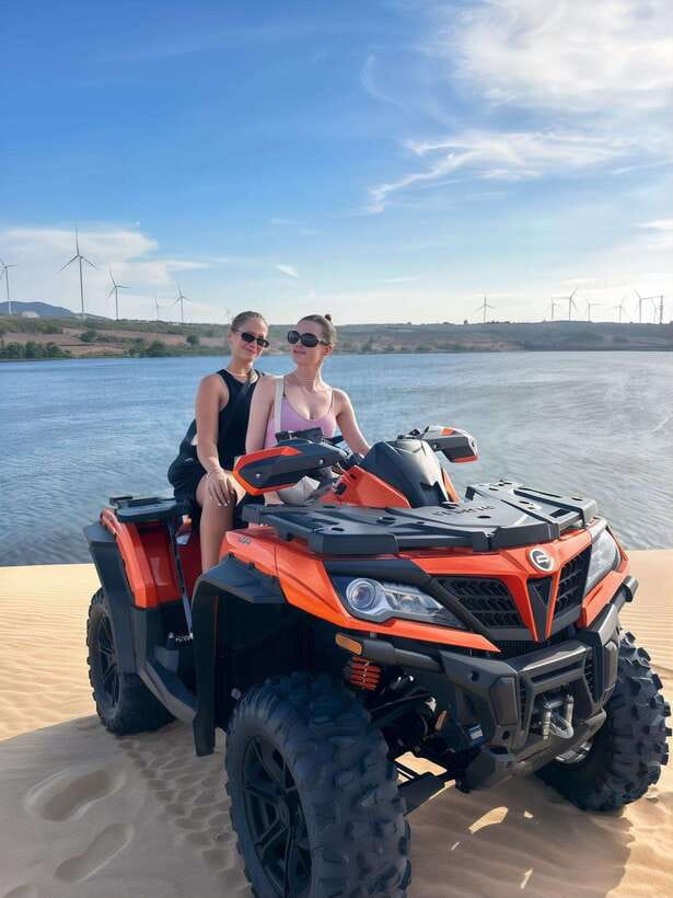 Mui Ne: Sand Dunes Tour On A Private Jeep Including ATV Ride - White Sand Dunes and the ATV ride