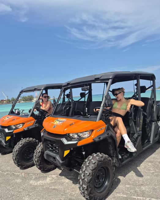 Nassau: 6-Seater Buggy Rental - Picking up the buggy on Sands Road