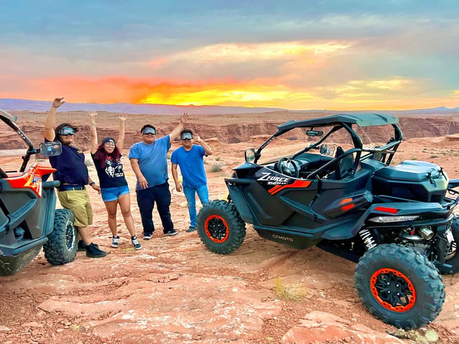 Page: Sunset UTV Tour Near Horseshoe Bend Overlook - A careful start with the 15-minute safety briefing