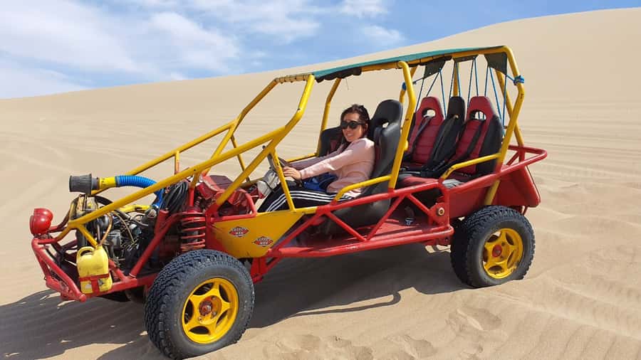 Paracas or Pisco: Private Huacachina Oasis Tour & Buggy Ride - Sandboarding for beginners and casual riders