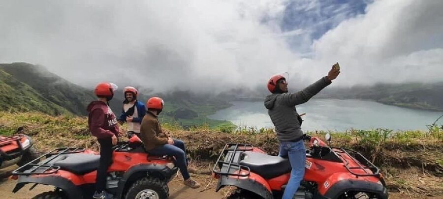 Ponta Delgada: Sete Cidades Guided Buggy, Quad, or Jeep Tour - Vista do Rei and the descent to Sete Cidades