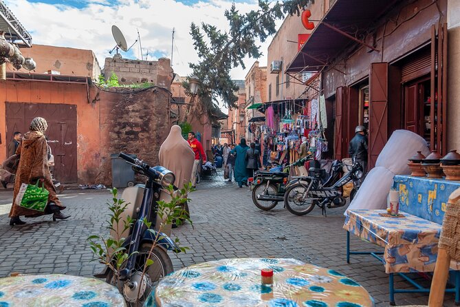 Private Marrakech excursion, camel ride or quad from Casablanca - Derb Fhal Zefriti and everyday Medina life