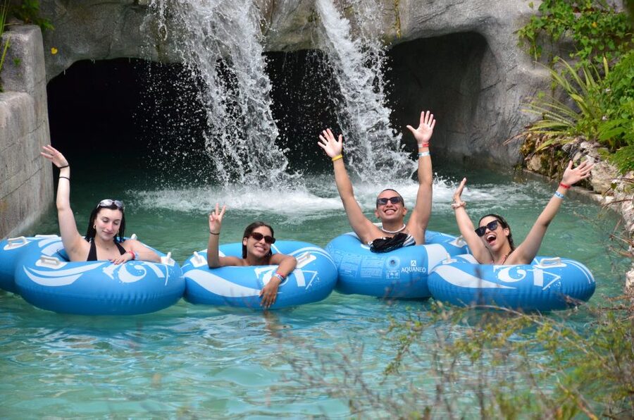 Punta Cana: Buggy Ride, Blue Cenote Lagoon and Jungle River - Floating through the jungle river