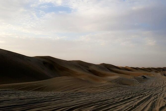 Qatar Sunset Desert Safari: Dune Bashing & Golden Sands Adventure - Safety, weather, and practical preparation