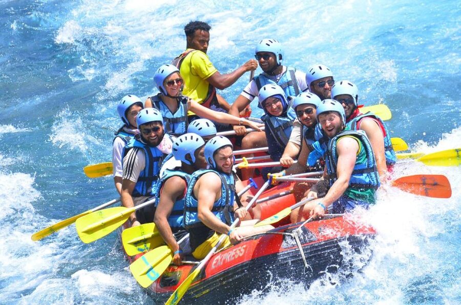 Side/Antalya: Jeep, Buggy, Rafting & Zipline Tour with lunch - The 14-kilometer rafting route