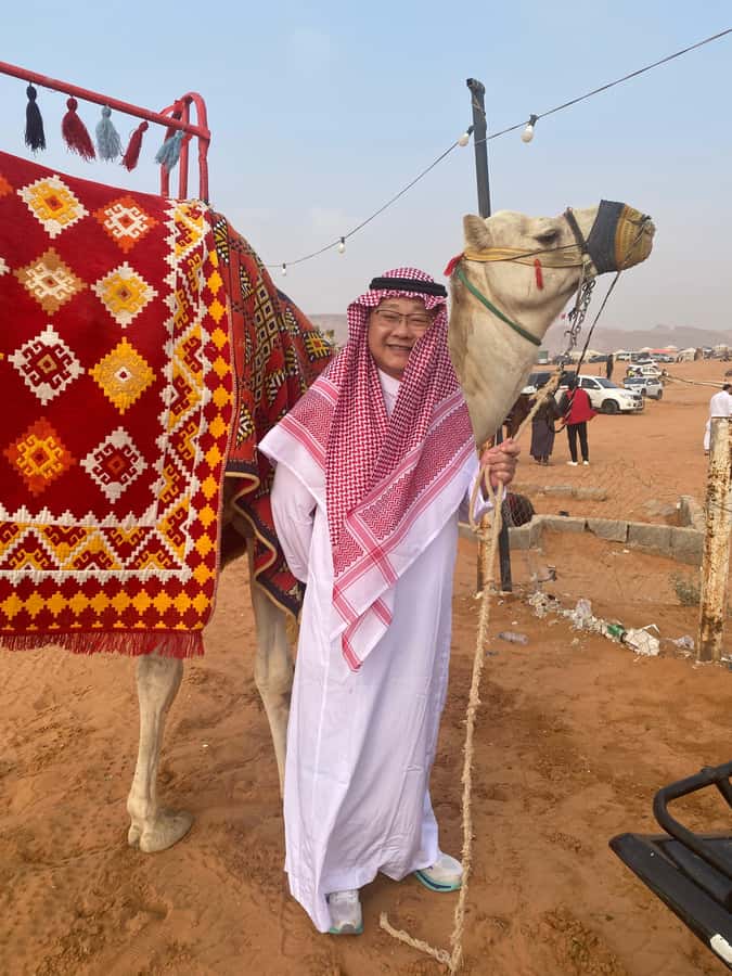 VIP Red Dunes: Camel, Quads, Private Tour & Coffee - Sunset over the Riyadh desert